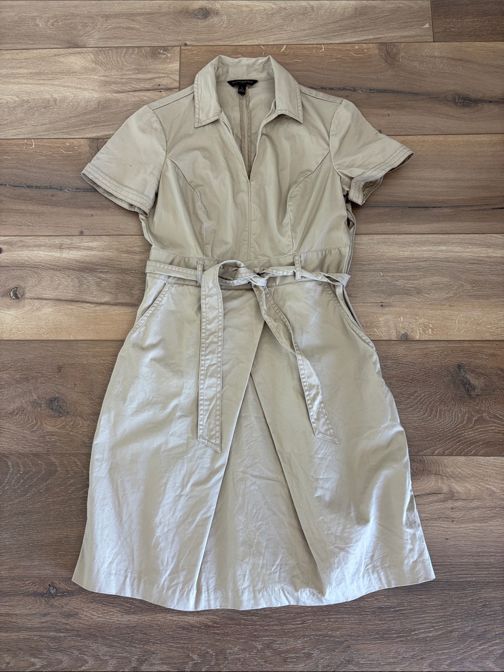 Banana Republic Short-Sleeve Belted Midi Dress in Light Beige